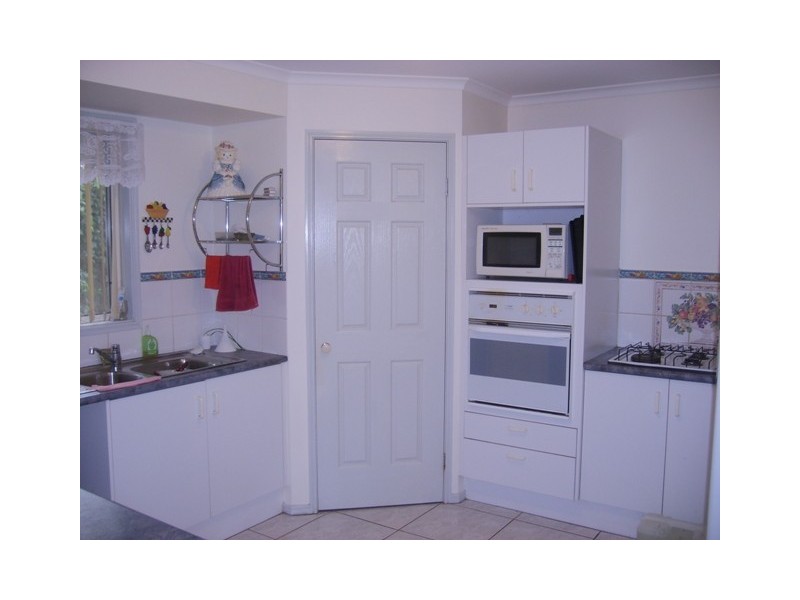 33 Brooklands Circuit, Forest Lake QLD 4078