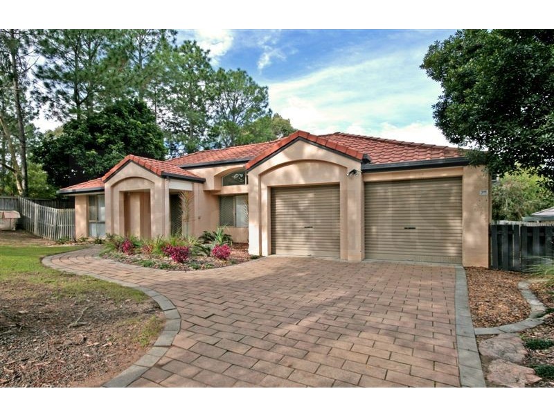 25 Robusta Place, Forest Lake QLD 4078