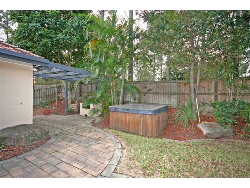 25 Robusta Place, Forest Lake QLD 4078
