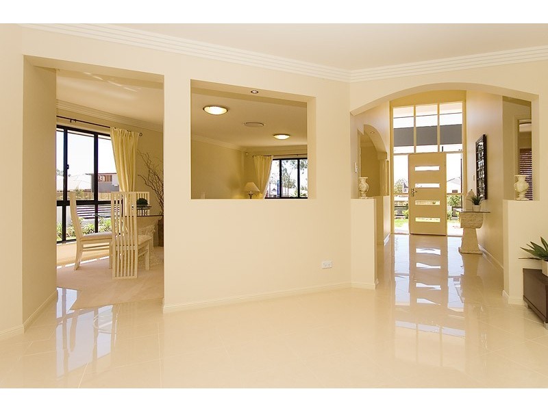 8 Cypress Street, Heathwood QLD 4110