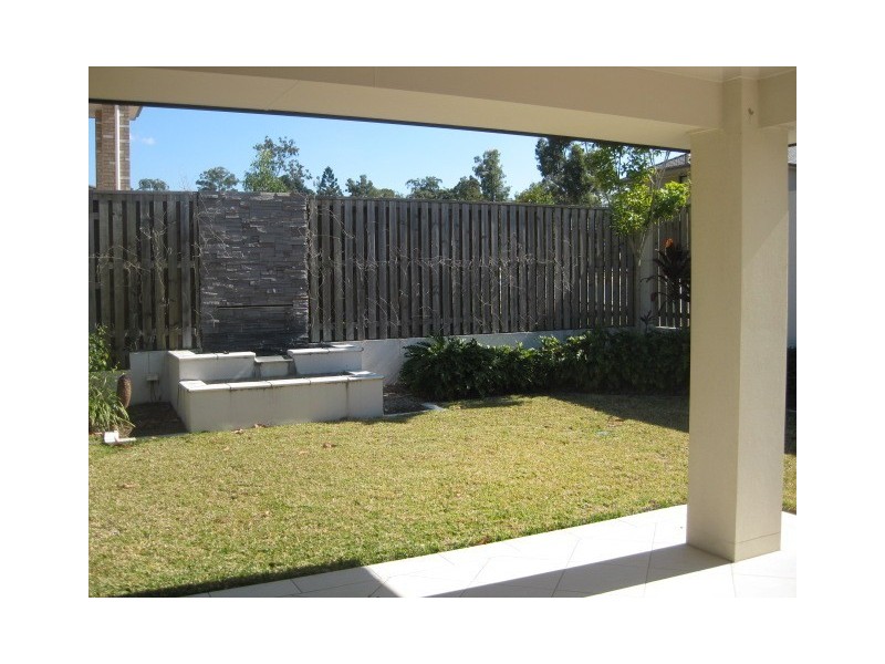 8 Cypress Street, Heathwood QLD 4110