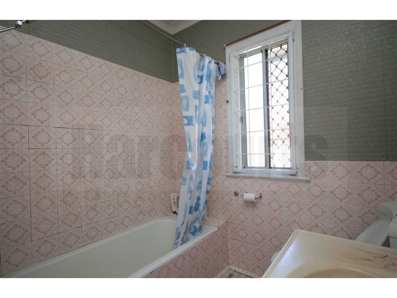 24 Cyclamen Street, Inala QLD 4077