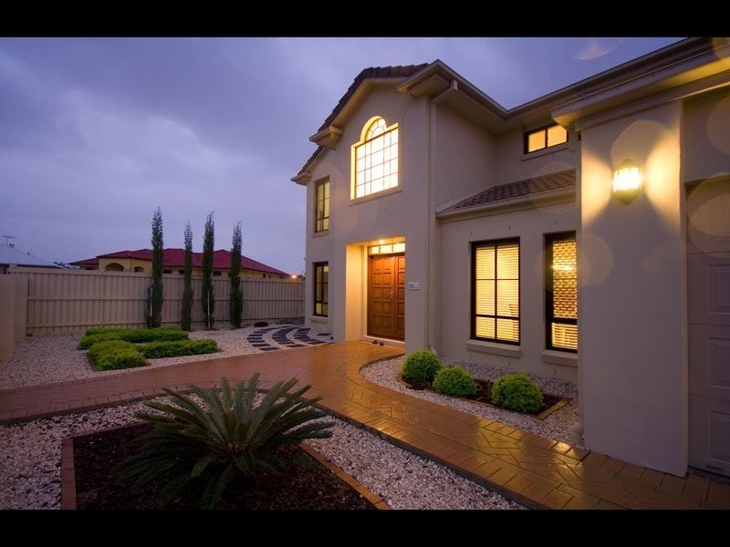 14 St Tropez Place, Forest Lake QLD 4078