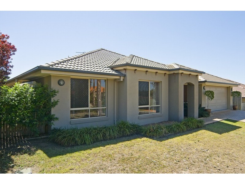 76 Claremont Pde, Forest Lake QLD 4078