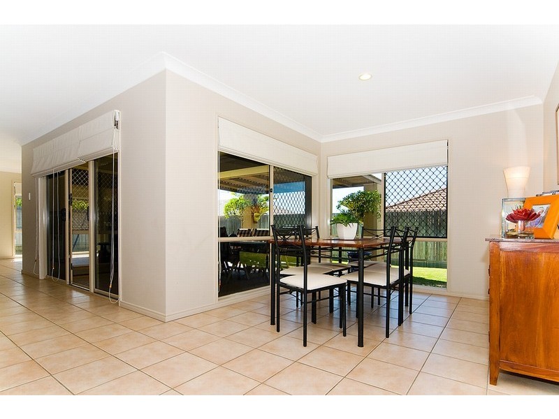 76 Claremont Pde, Forest Lake QLD 4078