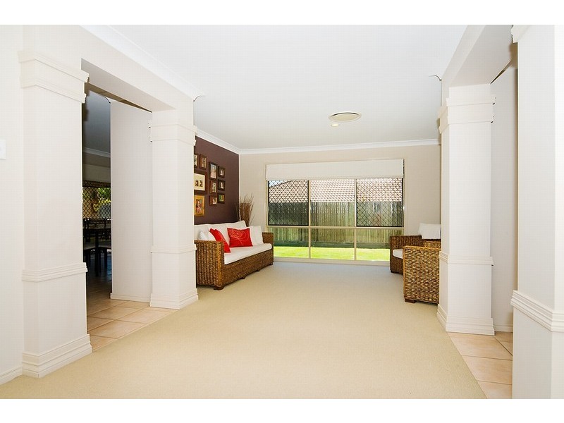 76 Claremont Pde, Forest Lake QLD 4078