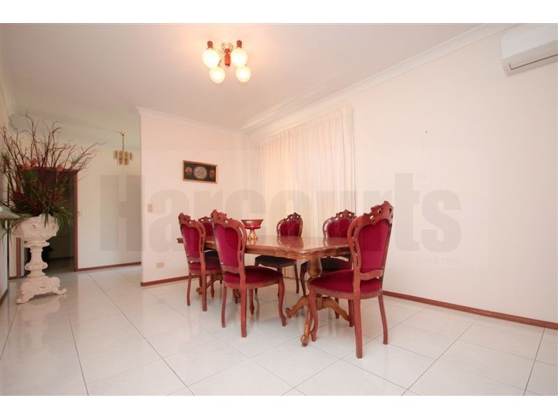 40 Woodvale Crescent, Forest Lake QLD 4078