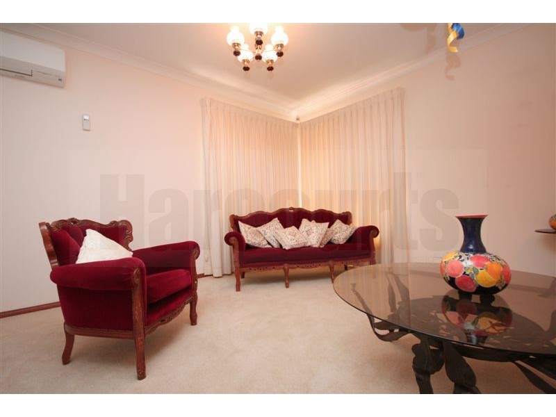 40 Woodvale Crescent, Forest Lake QLD 4078