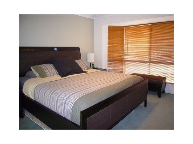 42 Laricina Circuit, Forest Lake QLD 4078