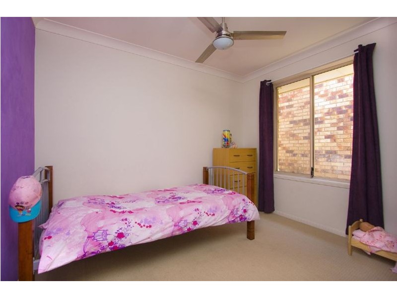 8 Lawson Place, Forest Lake QLD 4078