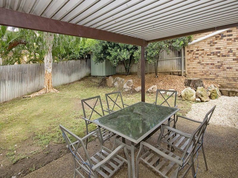 8 Lawson Place, Forest Lake QLD 4078