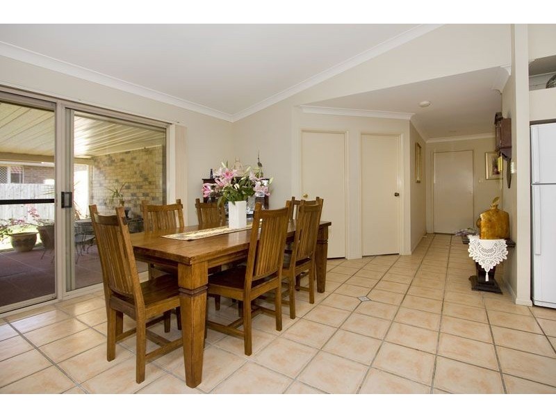 12 Moore Place, Forest Lake QLD 4078