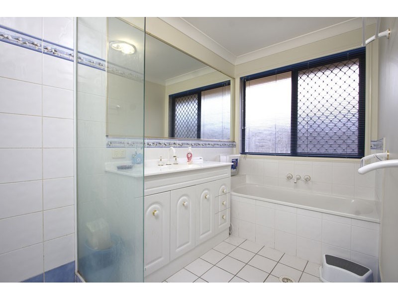 5 Ashton Way, Forest Lake QLD 4078