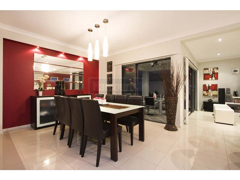 18 Saint Tropez Place, Forest Lake QLD 4078