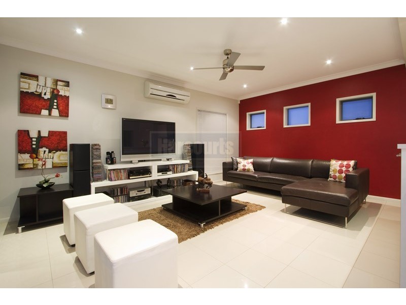 18 Saint Tropez Place, Forest Lake QLD 4078