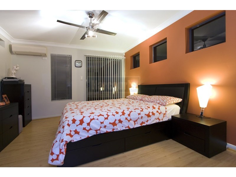 18 Saint Tropez Place, Forest Lake QLD 4078