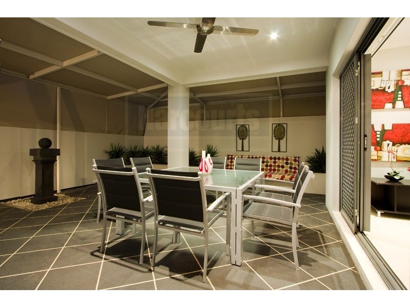 18 Saint Tropez Place, Forest Lake QLD 4078