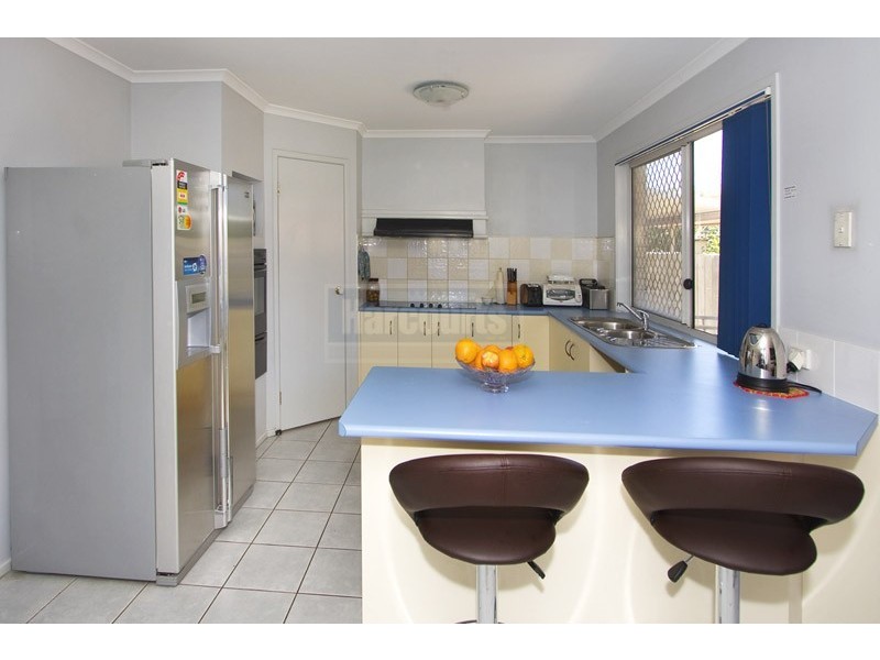 18 Muirfield Crescent, Oxley QLD 4075