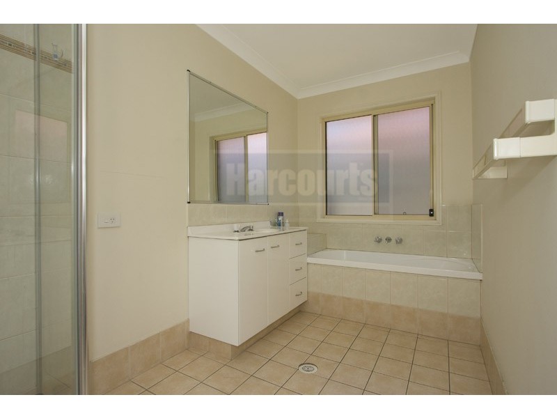 24 Belmore Crescent, Forest Lake QLD 4078