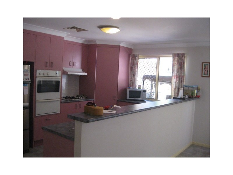 2 Dampier Crescent, Forest Lake QLD 4078