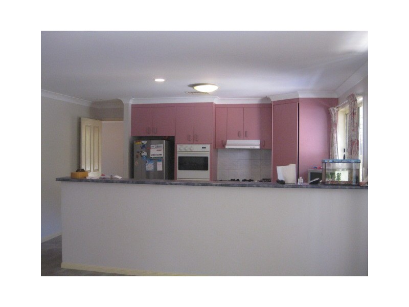 2 Dampier Crescent, Forest Lake QLD 4078