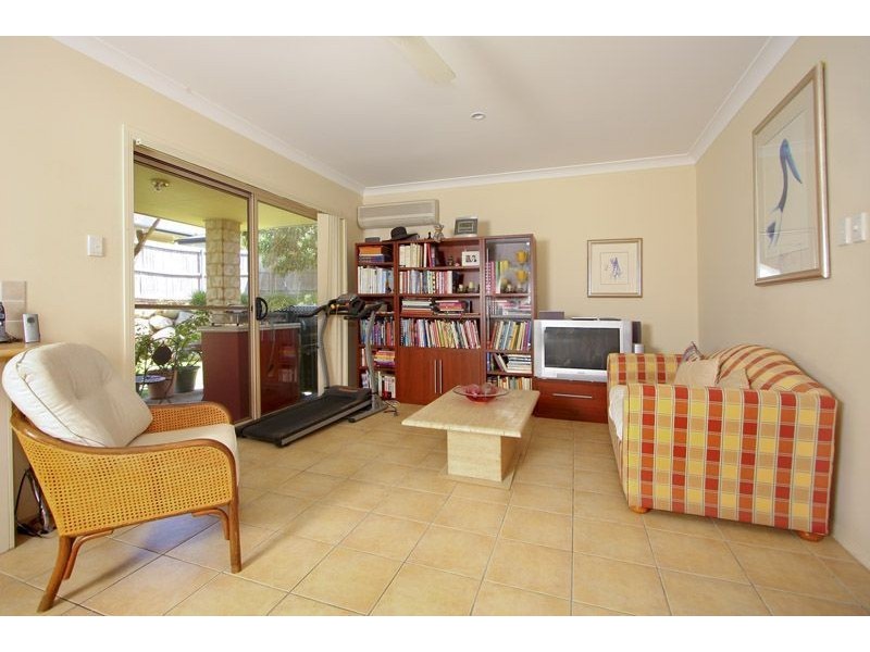 82 Claremont Pde, Forest Lake QLD 4078