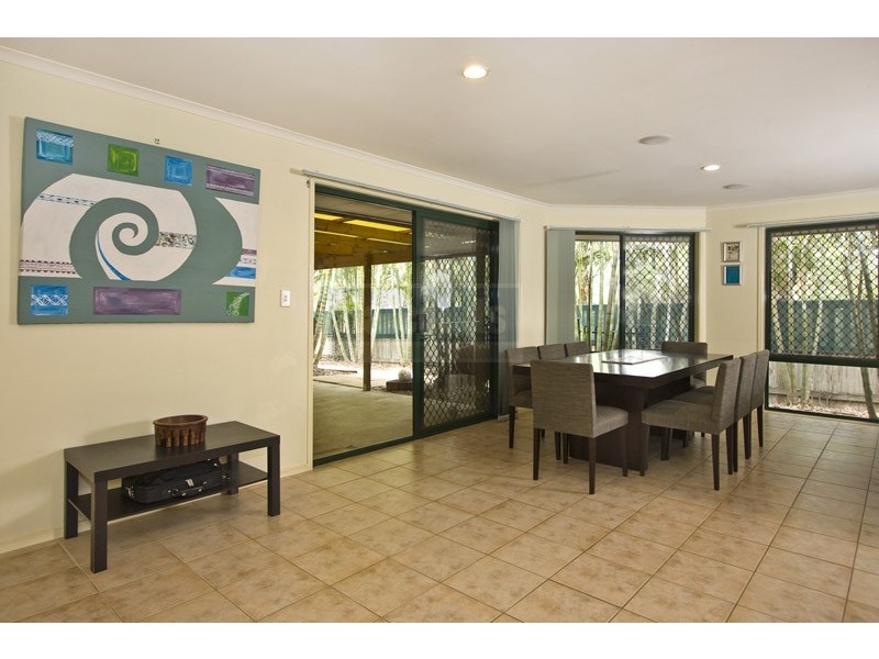 11 Chiswick Place, Forest Lake QLD 4078