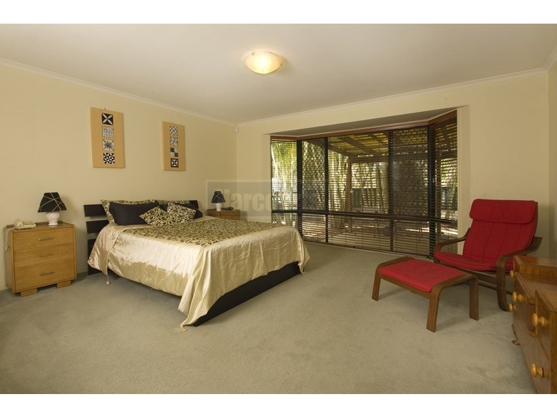 11 Chiswick Place, Forest Lake QLD 4078