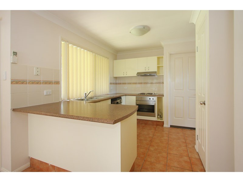 1 Ridgeway Street, Forest Lake QLD 4078