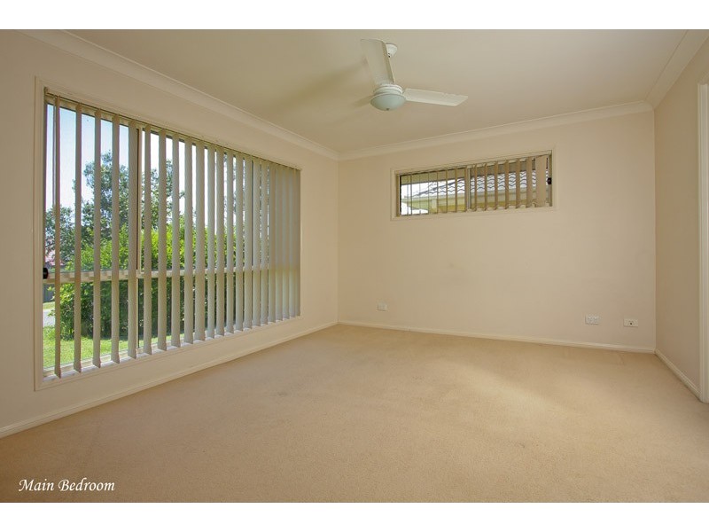 1 Ridgeway Street, Forest Lake QLD 4078