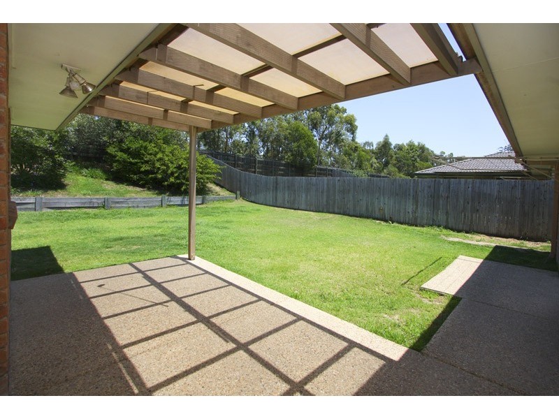 1 Ridgeway Street, Forest Lake QLD 4078