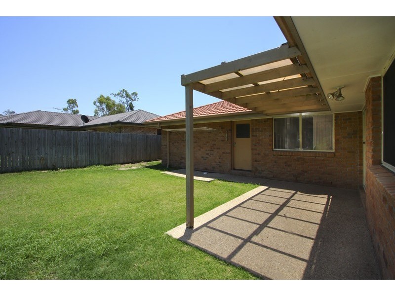 1 Ridgeway Street, Forest Lake QLD 4078