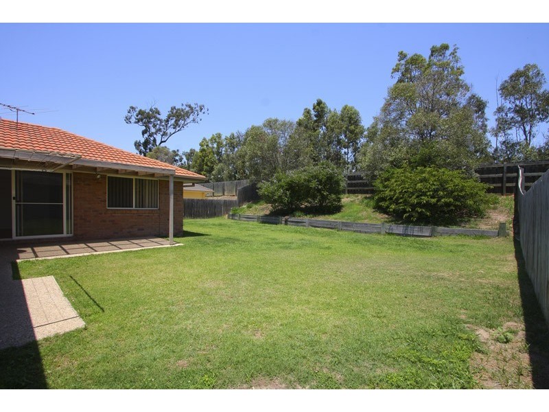 1 Ridgeway Street, Forest Lake QLD 4078