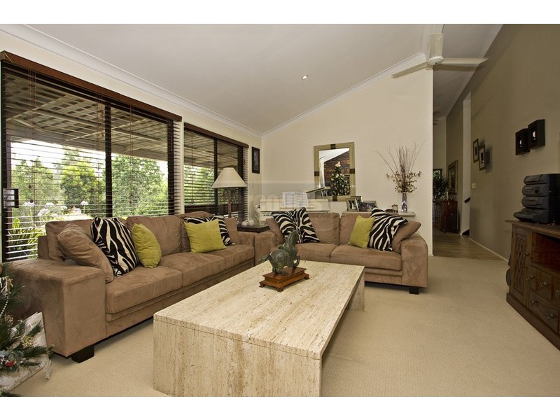 52 Creekside Street, Kenmore Hills QLD 4069