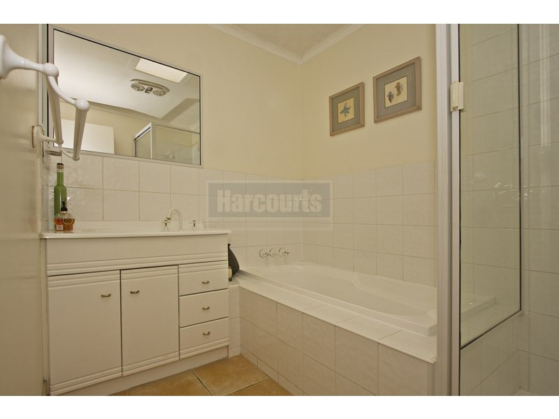 52 Creekside Street, Kenmore Hills QLD 4069