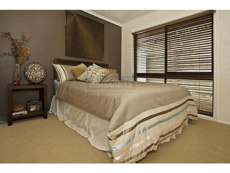 52 Creekside Street, Kenmore Hills QLD 4069