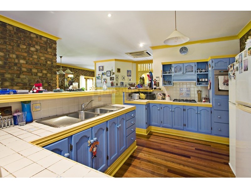 46 Settlers Cct, Forest Lake QLD 4078