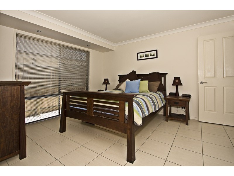10 Tropical Drive, Forest Lake QLD 4078