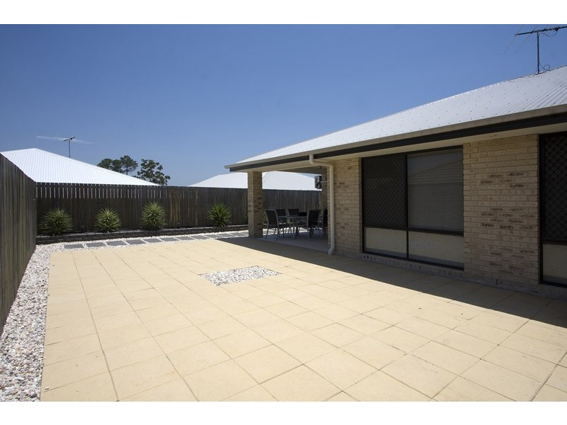 10 Tropical Drive, Forest Lake QLD 4078