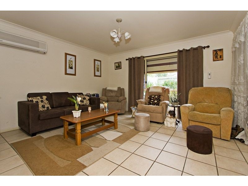 16 Oxley Place, Forest Lake QLD 4078