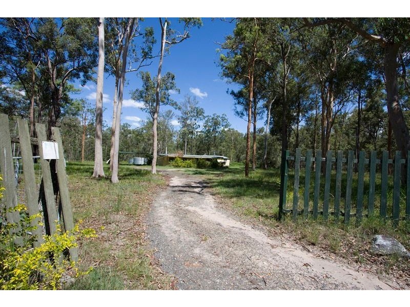 115 Farm Road, Greenbank QLD 4124