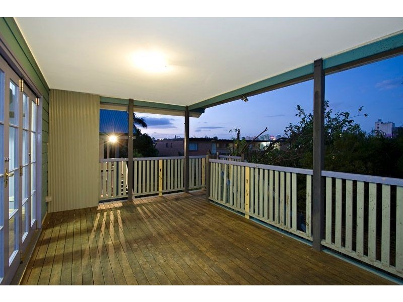 34 Redfern Street, Woolloongabba QLD 4102