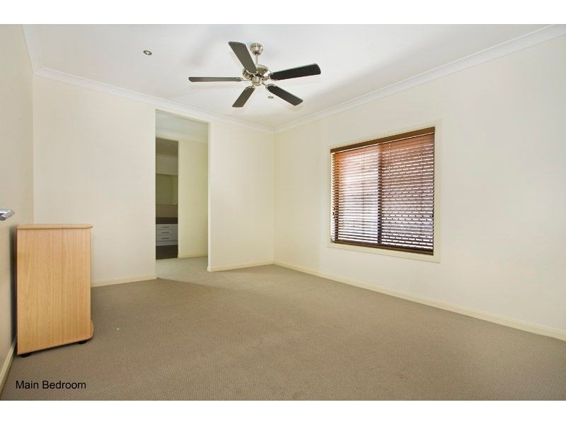 101 Sanctuary Drive, Forest Lake QLD 4078