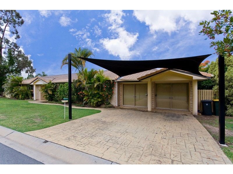 33 Wivenhoe Cct, Forest Lake QLD 4078