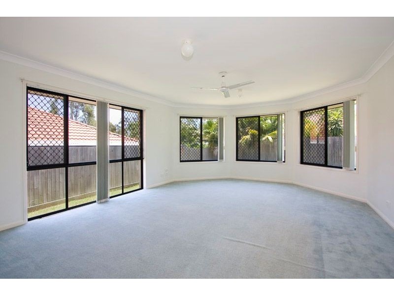 54 Leyburn Crescent, Forest Lake QLD 4078