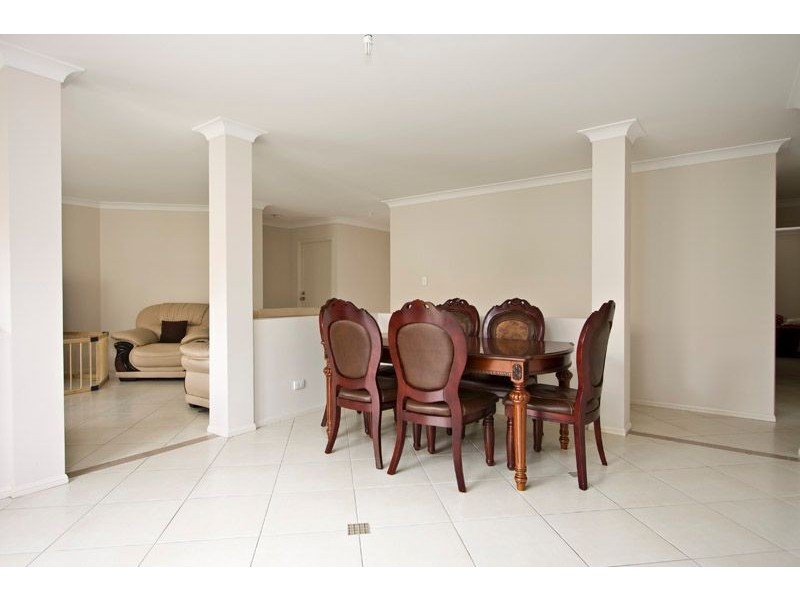 2 Sunny Street, Doolandella QLD 4077