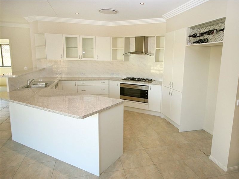 38 Summit Terrace, Forest Lake QLD 4078