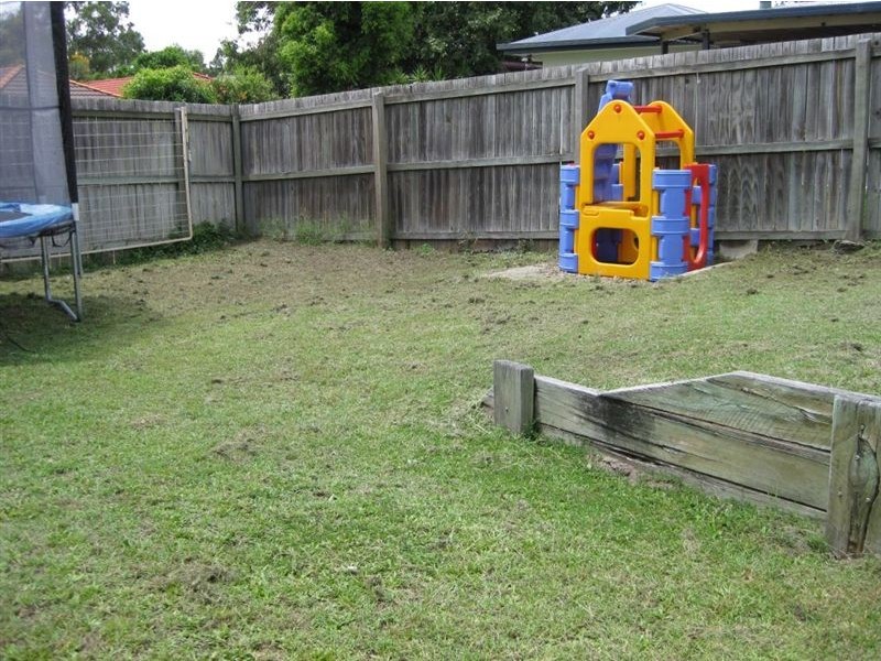 13 Honeysuckle Place, Forest Lake QLD 4078