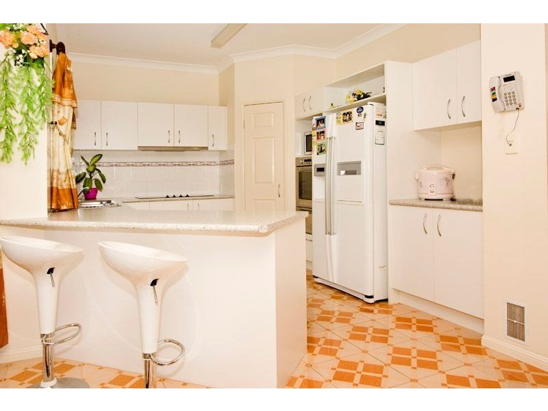 11 Fontana Way, Springfield Lakes QLD 4300