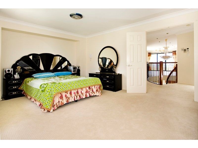 11 Fontana Way, Springfield Lakes QLD 4300